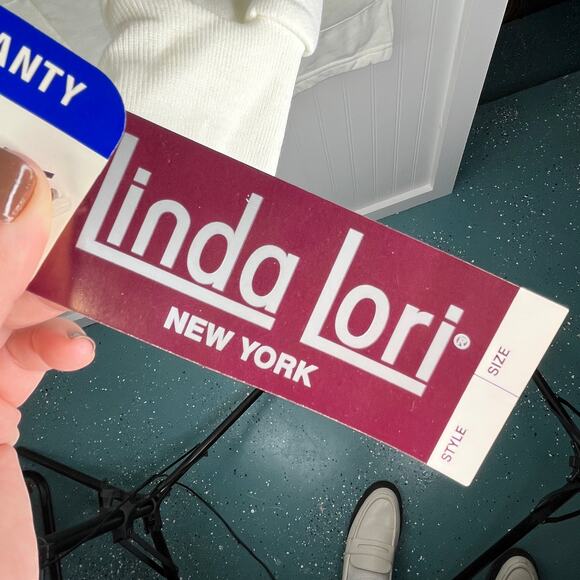 Linda Lori Vintage 90s 80s Deadstock Christmas Sweater Cardigan Oversized OSFM - Picture 7 of 13